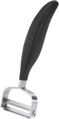 13660 Julienne Peeler, Striscia