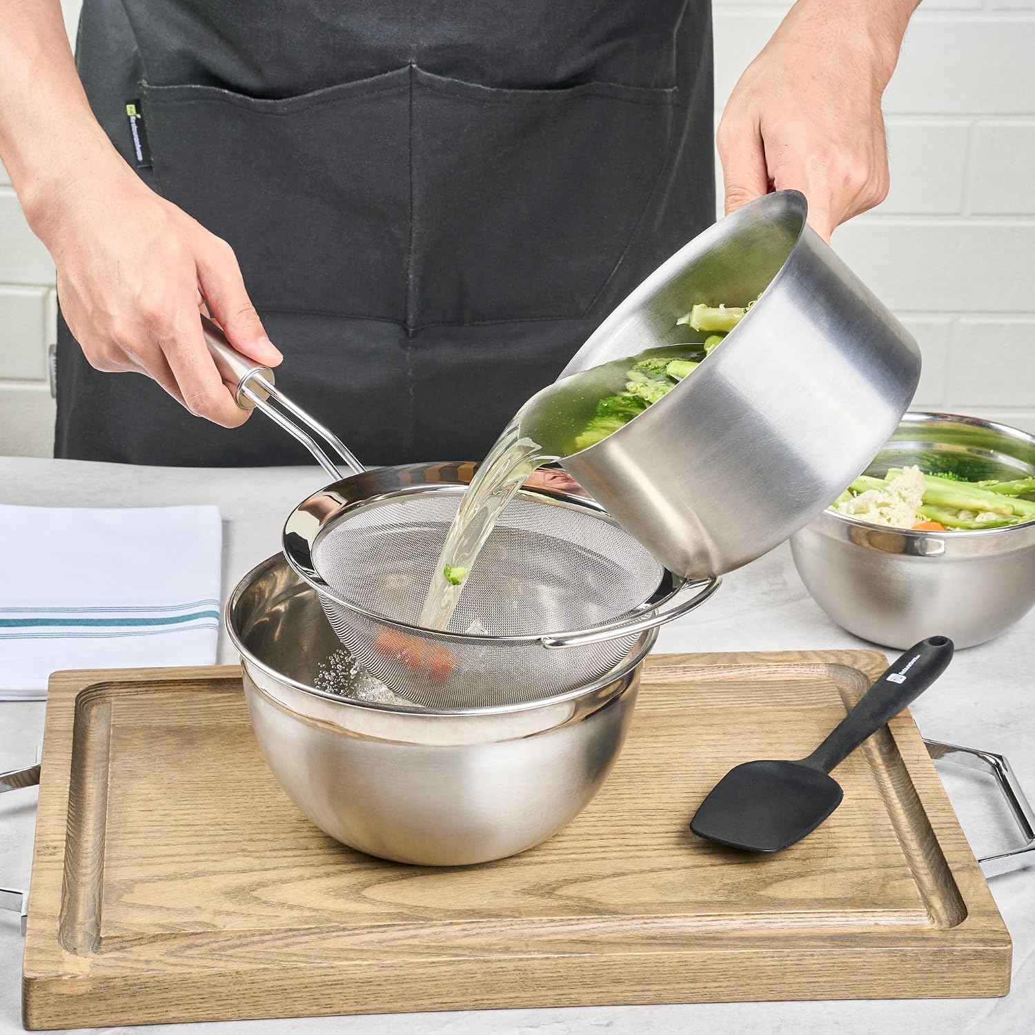 11.5 in Stainless Steel Fine Mesh Strainer - German Standard Sieve Sifter with Ergonomic Handle, Dishwasher Safe - Reinforced Metal Food Strainer for Quinoa, Soup, Sauce, Baking