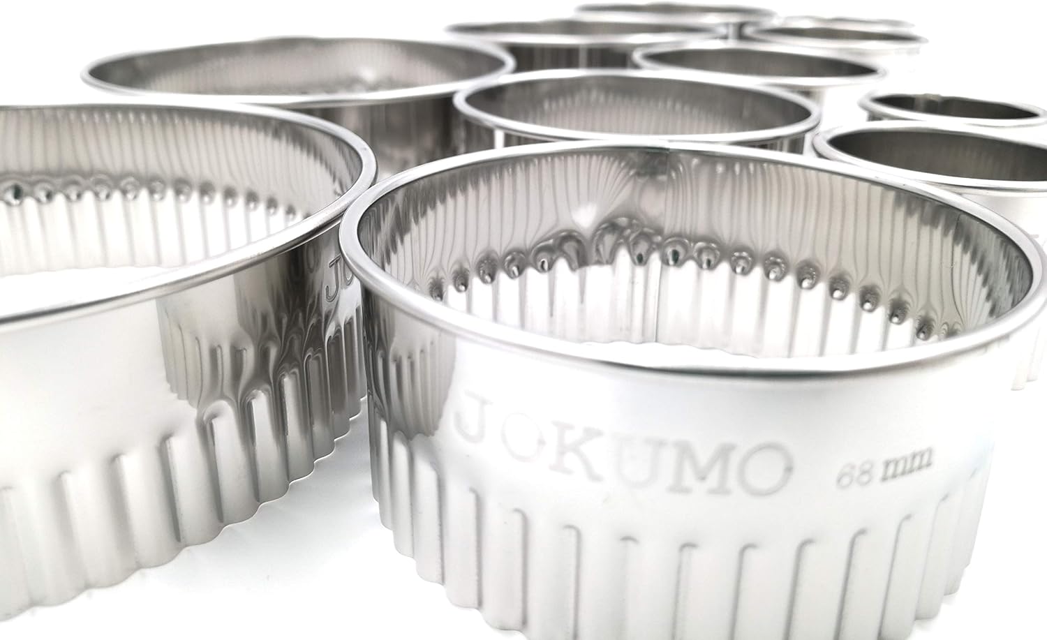 11 Piece Graduated Sizes Fluted Edge Round Pastry/Cookie Cutter Set Heavy Duty 18/8 304 Stainless Steel – Metal Engrave Size –Tin Storage Box for Scones, Pastries, Baking, Desserts, Muffins