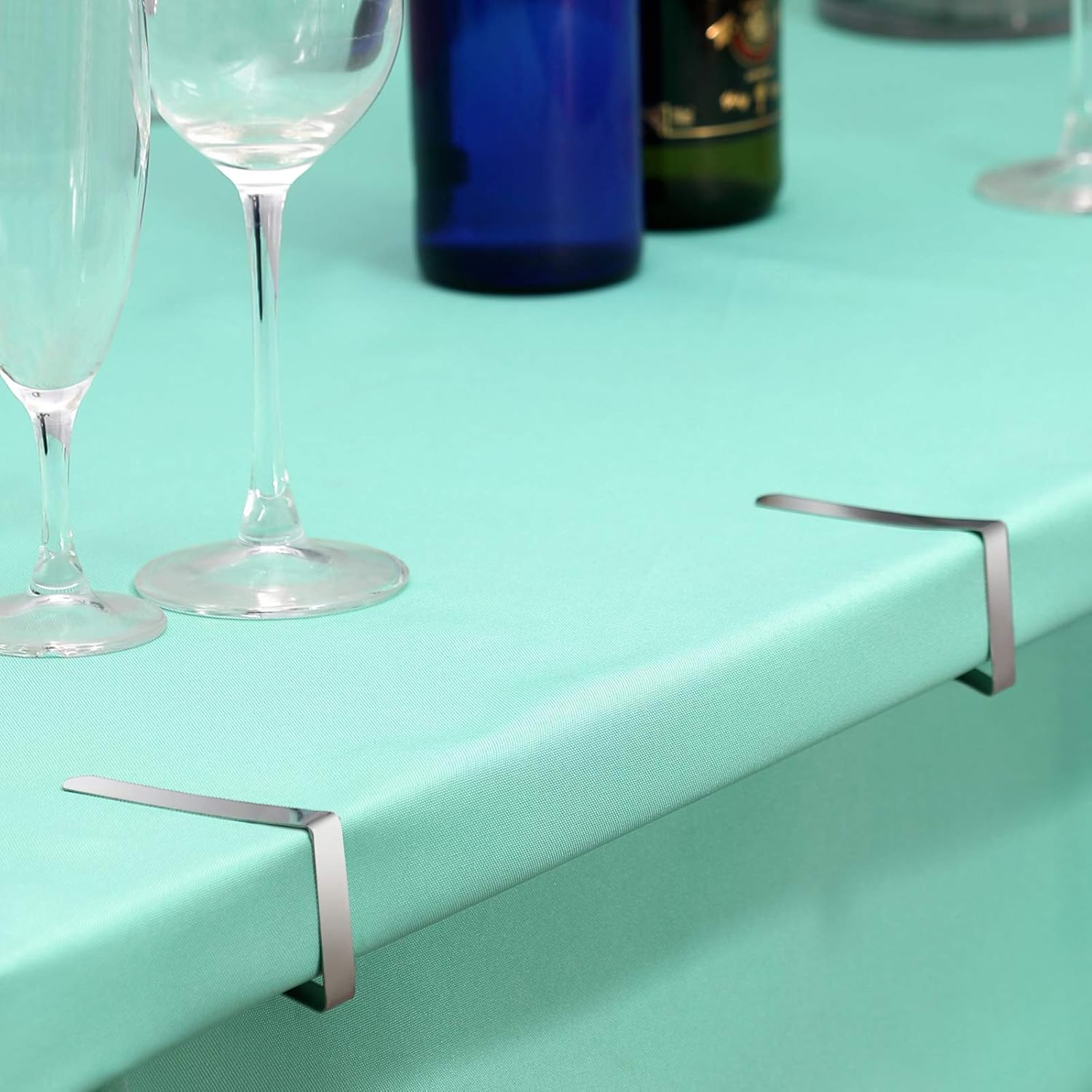 12 Pack Tablecloth Clips - Heavy Duty Picnic Table Clips, Stainless Steel Table Cloth Cover Clamps, Table Cloth Holders Ideal for Restaurant Picnics Marquees Weddings Graduation Party