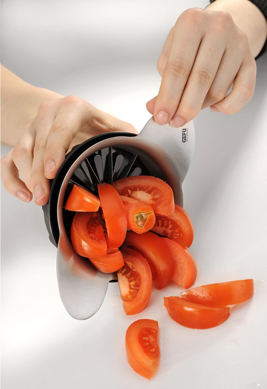 13590 Tomato and Apple Slicer, Pomo