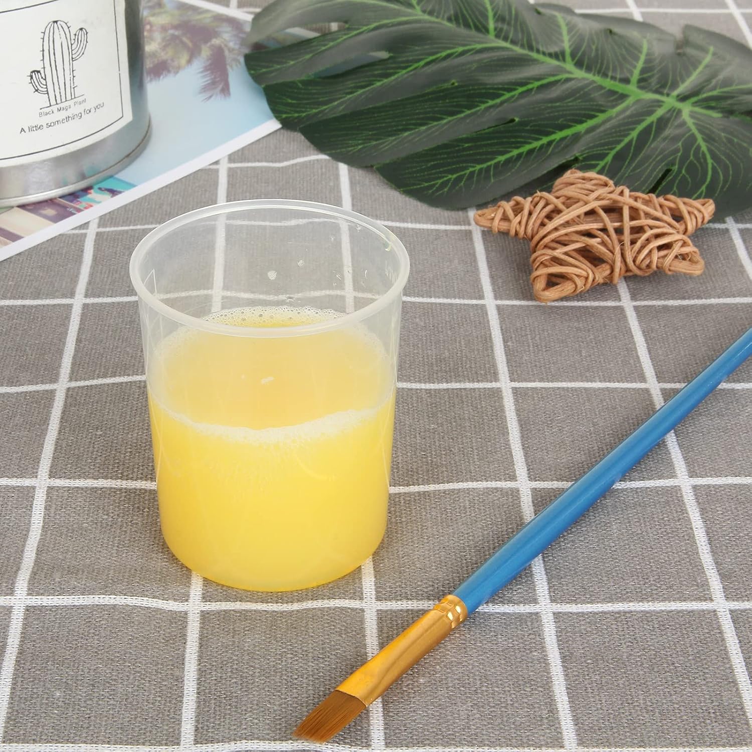 100 Pcs 100mL Plastic Graduated Beakers for Epoxy Resin | Raised 20mL Markings and Tapered Pour Spouts with Reusable Clear Plastic for Resin, Paint, Food, and Lab Use