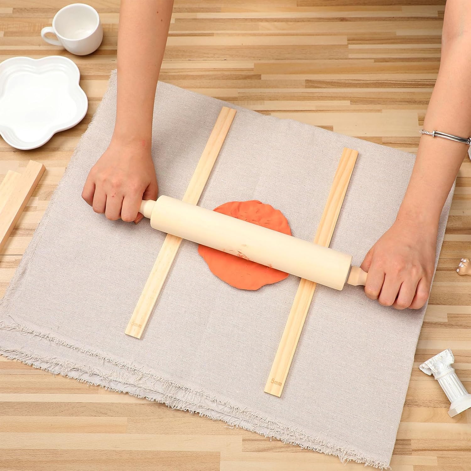 12 Pcs Pottery Tools Include 1 Wood Rolling Pin Sculpting Polymer Clay Tools 1 Portable Pottery Wedging Board/Linen Tablecloth and 10 Pcs 5 Size Teaching Rolling Mud Stick Guide (Tablecloth)