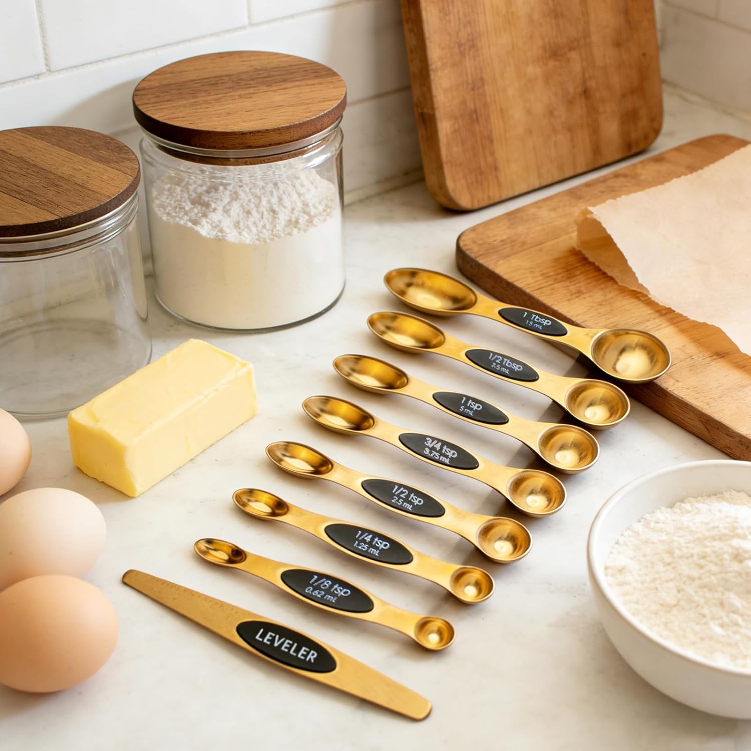 12-Piece Gold Magnetic Measuring Cups and Spoons Set .4 Premium Stainless Steel Gold Measuring Cups .8 Magnetic Measuring Spoons Set with Leveler .Measuring for Dry & Liquid Cooking Baking for Kitchen