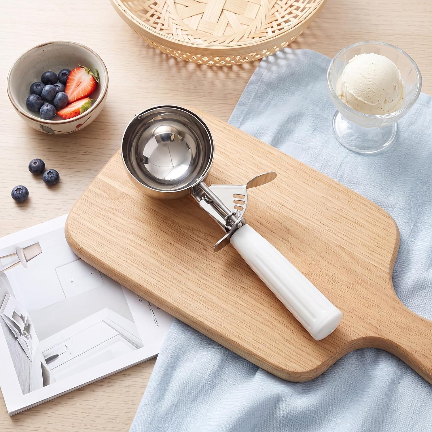 1 Pcs Release Cookie Scoops Ice Cream Scooper with Trigger Release Portion Scoop Stainless Steel for Portion Control, Baking Food, Cookie Dough (8 oz,Ivory)
